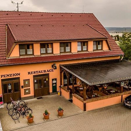 Penzion S Restauraci Na Furhaple Sakvice Exterior photo